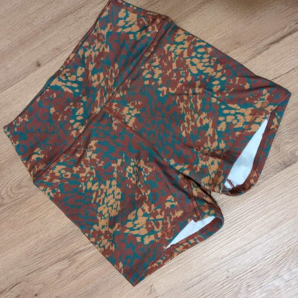 Fleo THC small colorful animal print